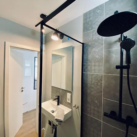 Hafencity App No 5 Apartment